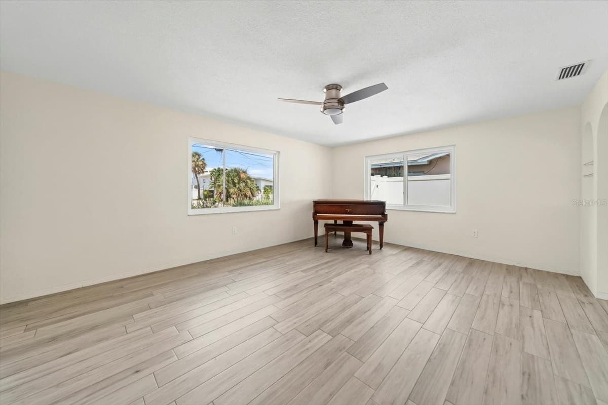 230 TESSIER DRIVE — photo 14 of 38