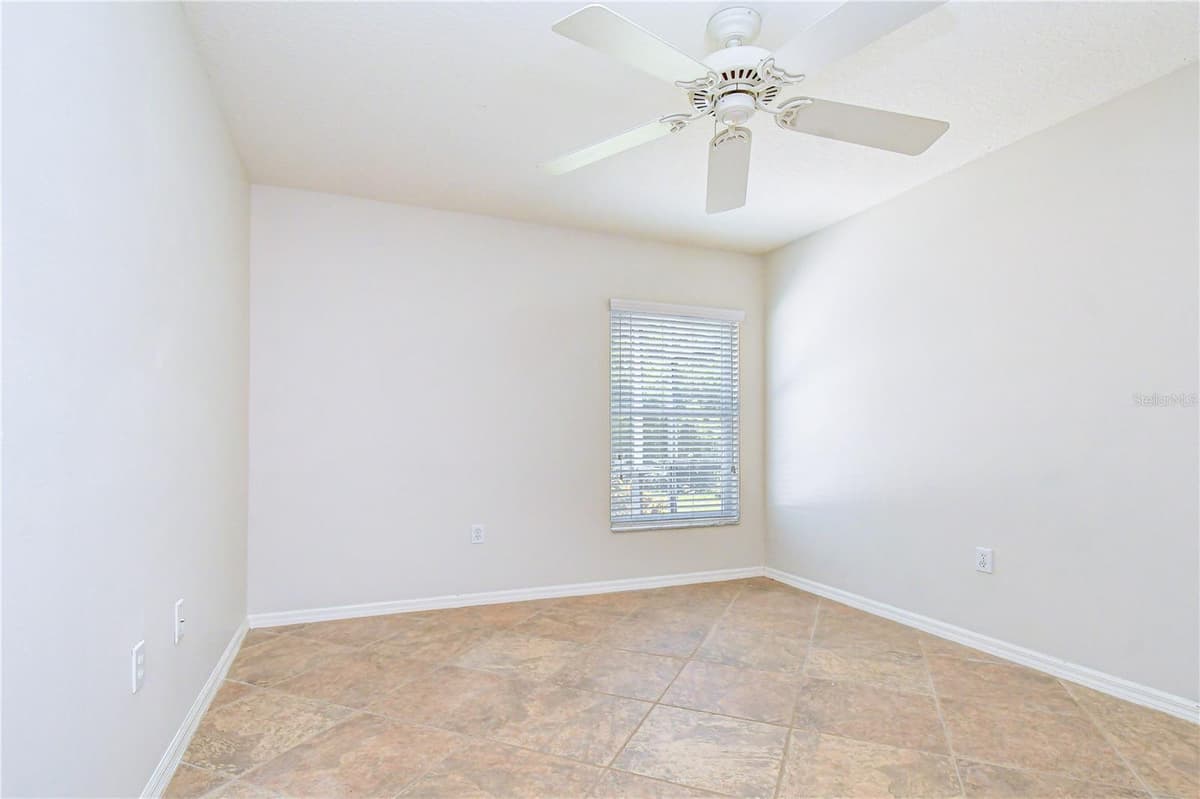 19707 ELLENDALE DRIVE — photo 33 of 64