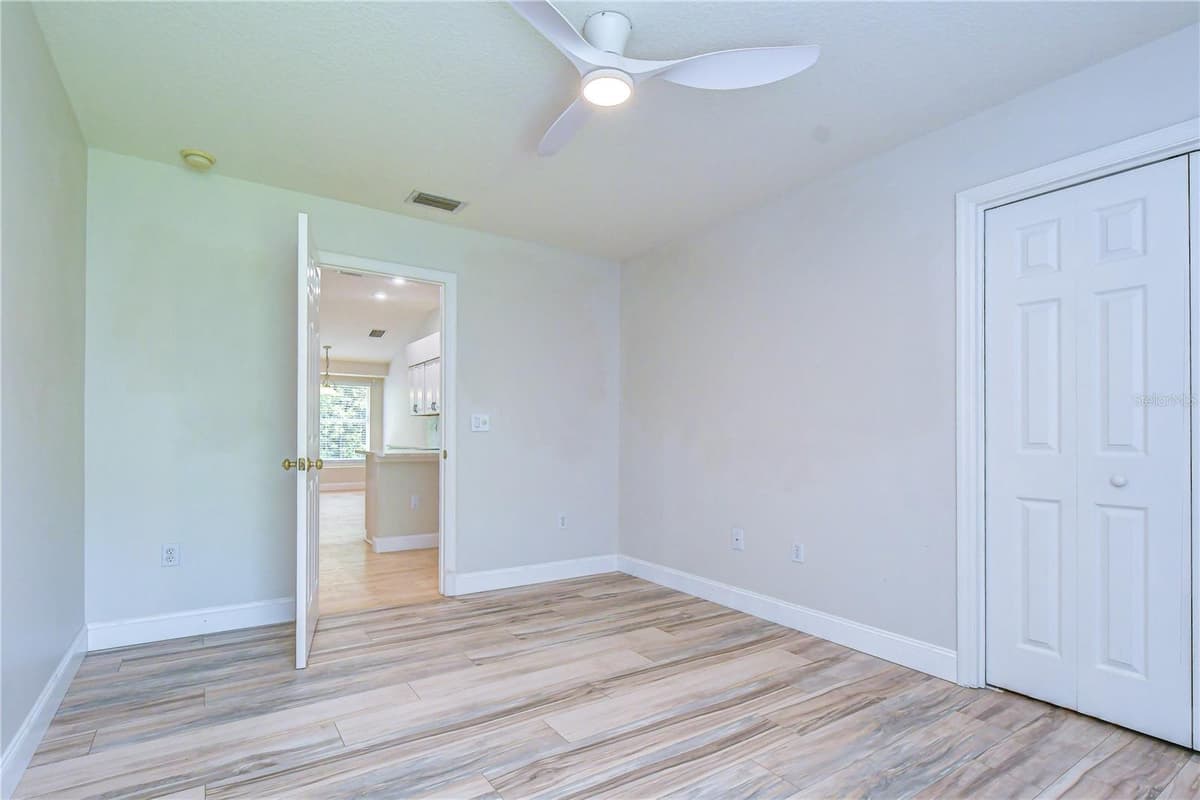 19707 ELLENDALE DRIVE — photo 20 of 64