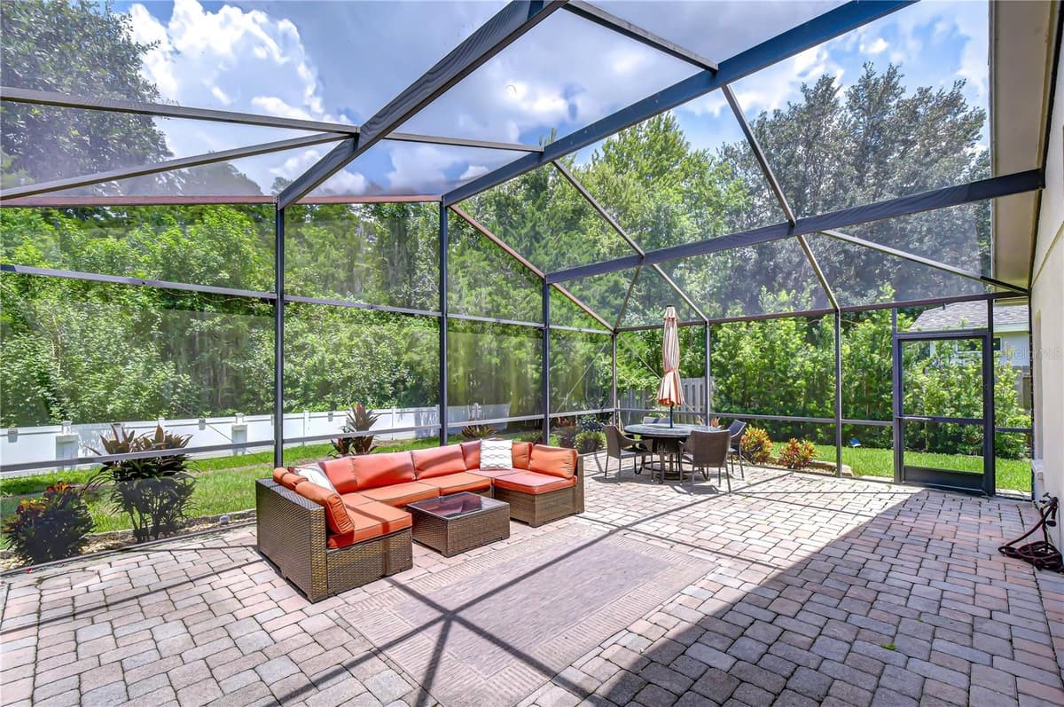 19707 ELLENDALE DRIVE — photo 41 of 64