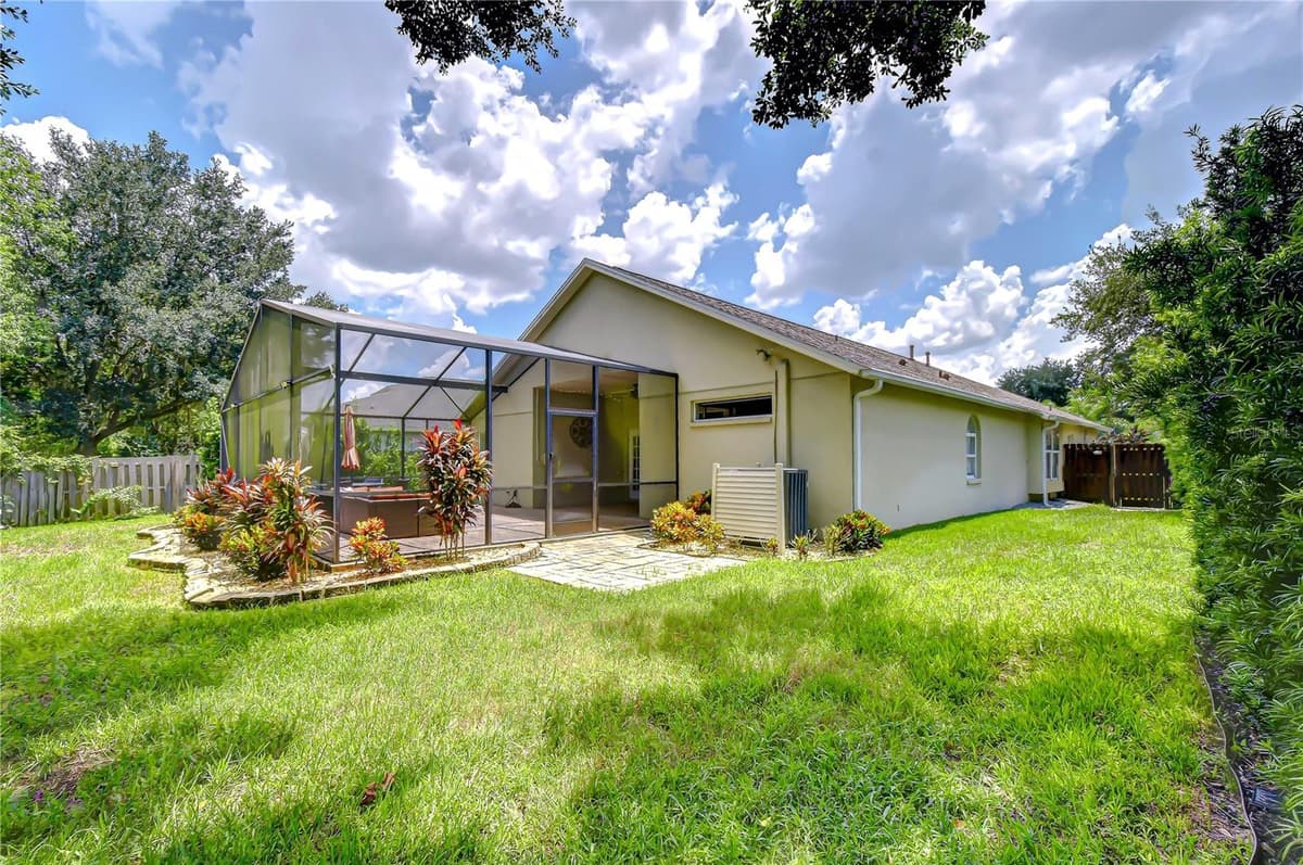 19707 ELLENDALE DRIVE — photo 49 of 64