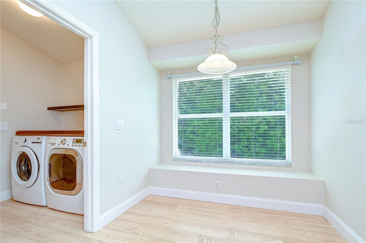19707 ELLENDALE DRIVE — photo 15 of 64