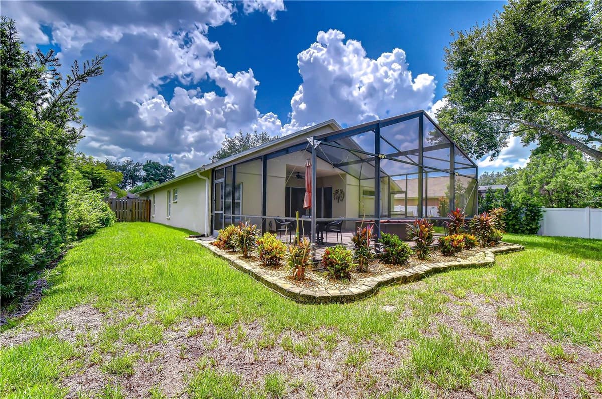 19707 ELLENDALE DRIVE — photo 45 of 64