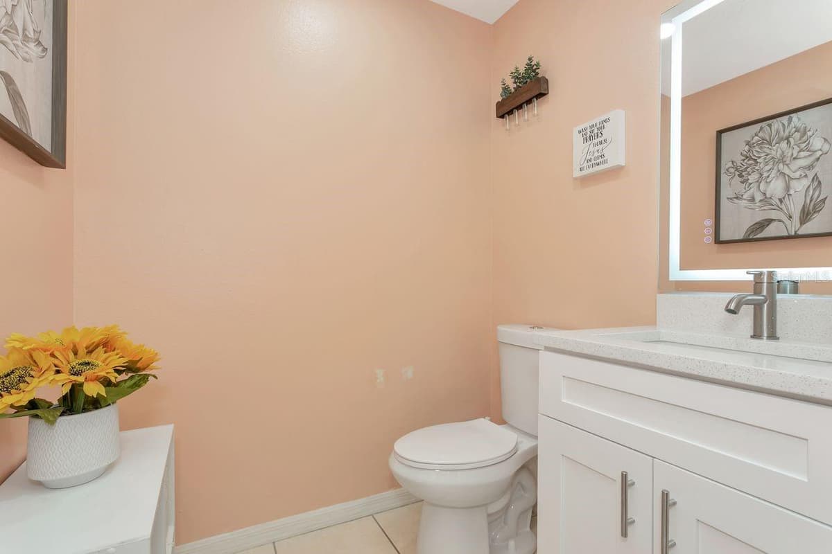6818 WATERTON DRIVE — photo 8 of 67