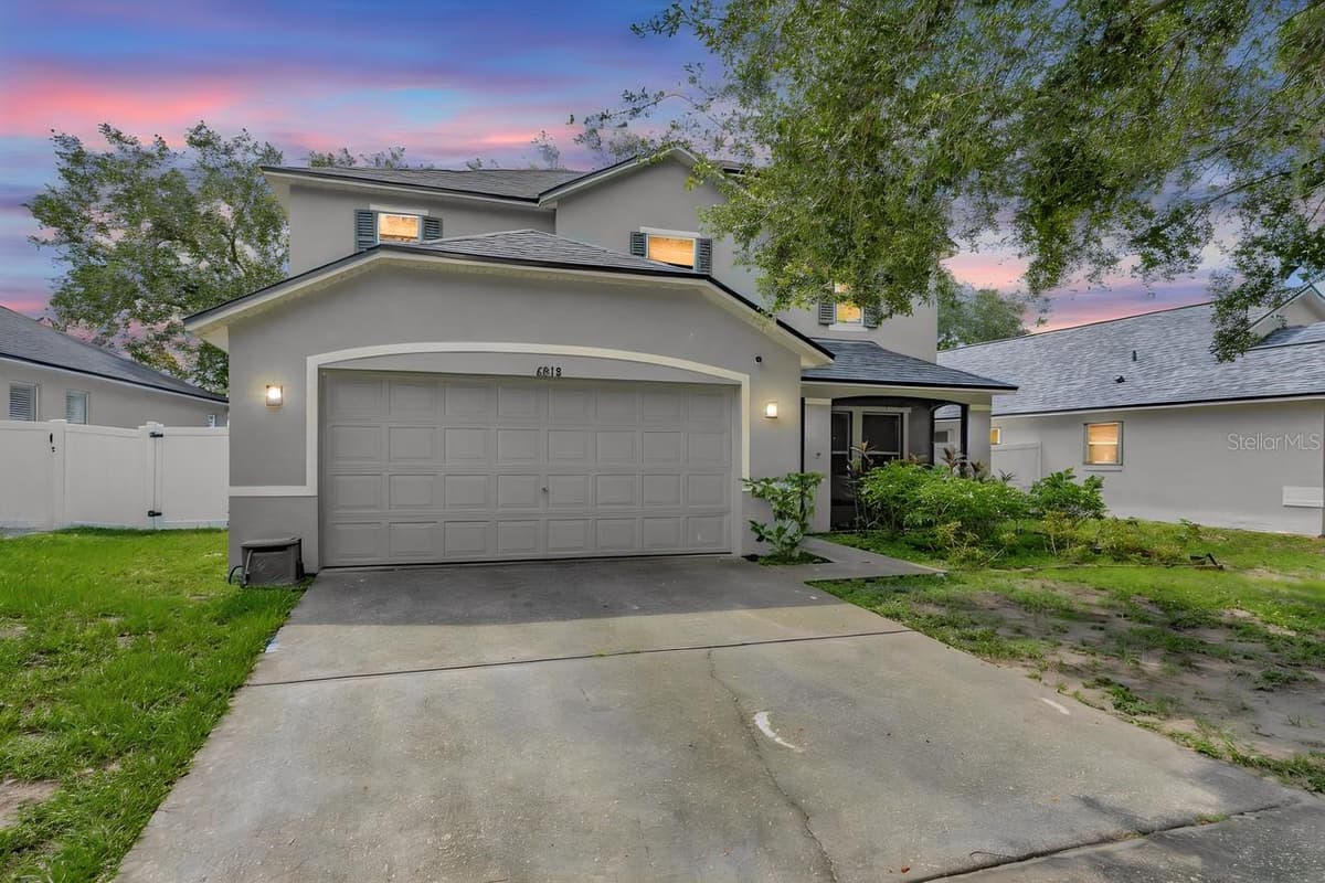 6818 WATERTON DRIVE — photo 4 of 67