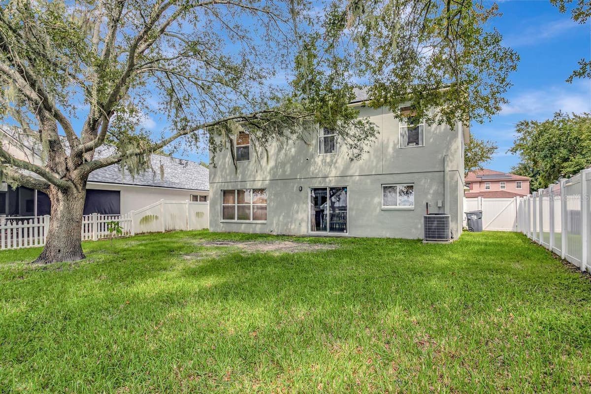 6818 WATERTON DRIVE — photo 12 of 67