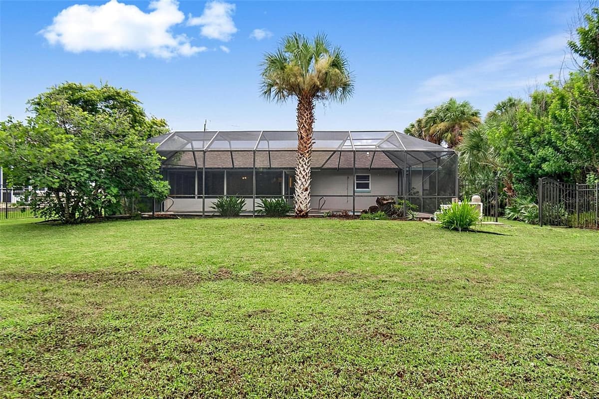 2448 DAYTONA AVENUE — photo 34 of 58