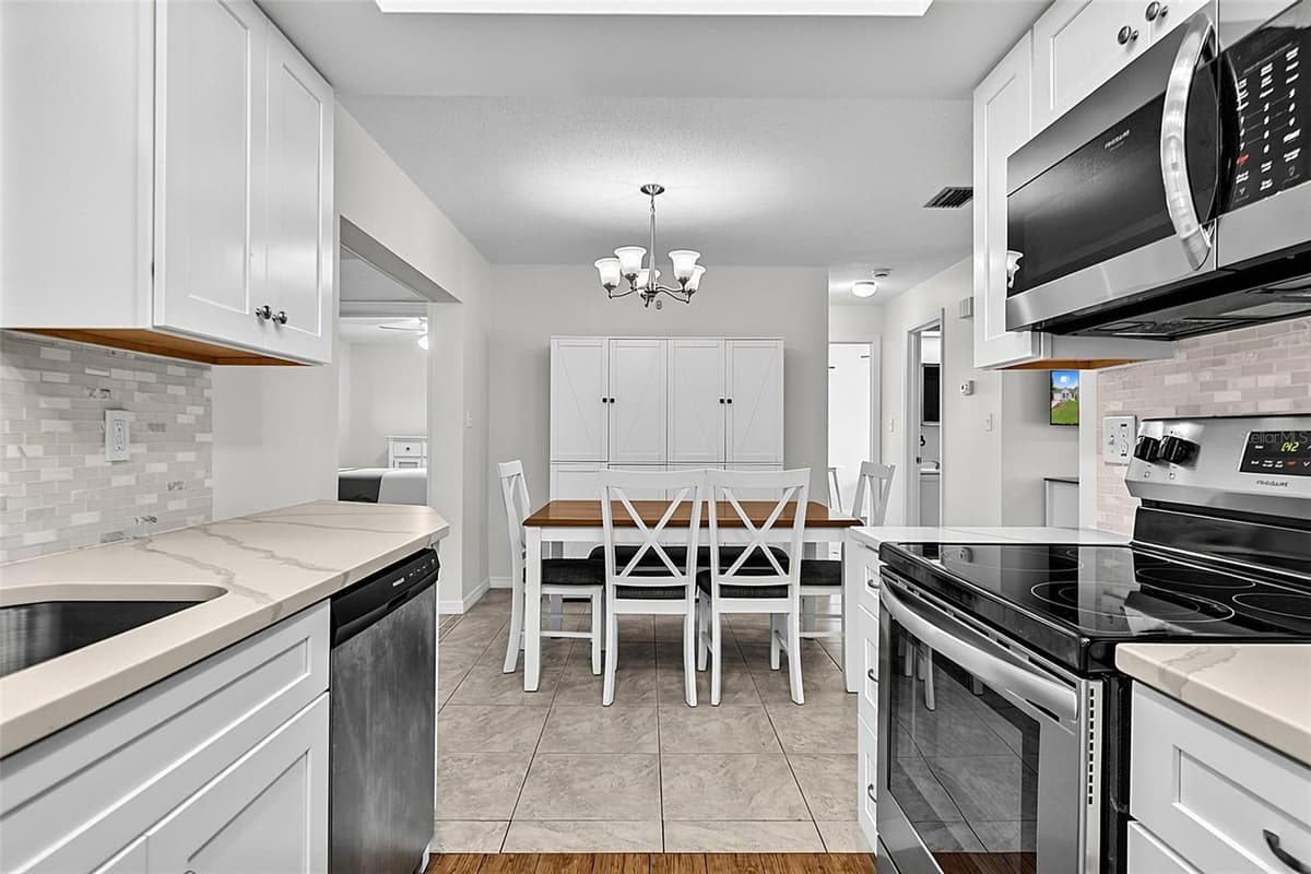 2448 DAYTONA AVENUE — photo 14 of 58