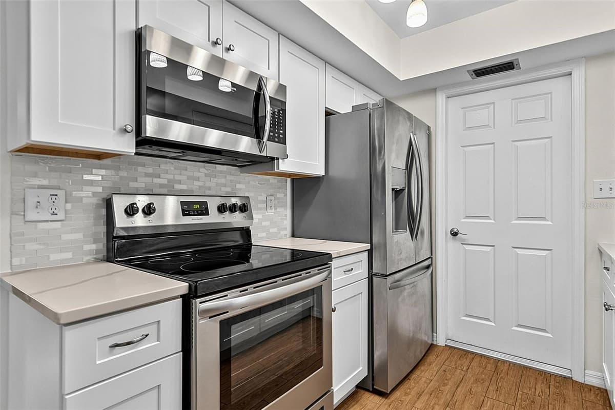 2448 DAYTONA AVENUE — photo 16 of 58