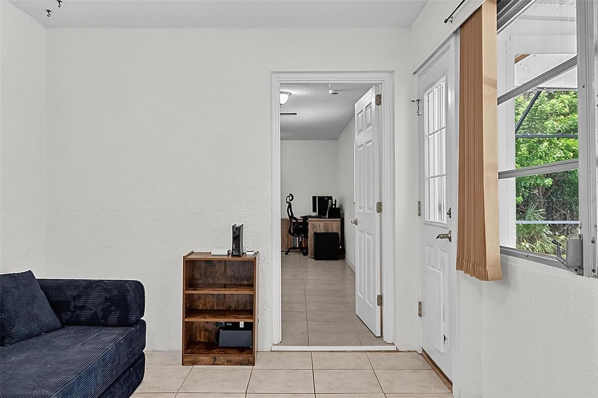 2448 DAYTONA AVENUE — photo 38 of 58
