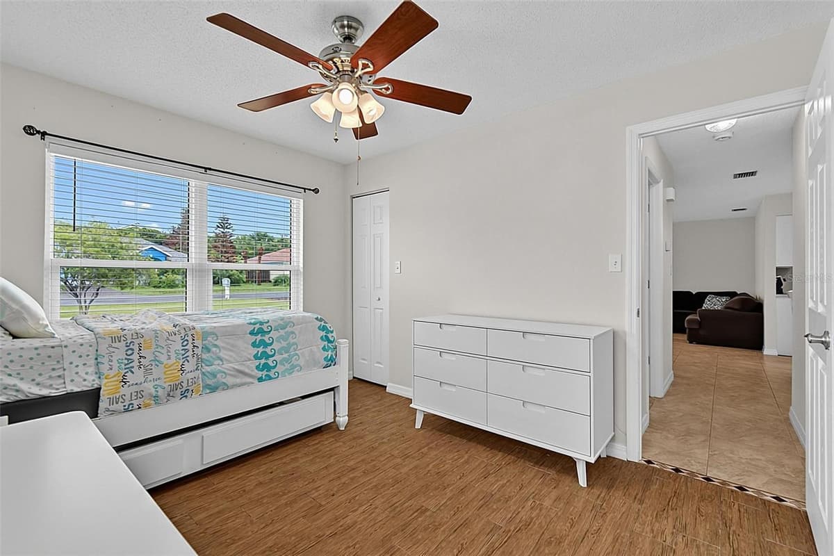 2448 DAYTONA AVENUE — photo 32 of 58