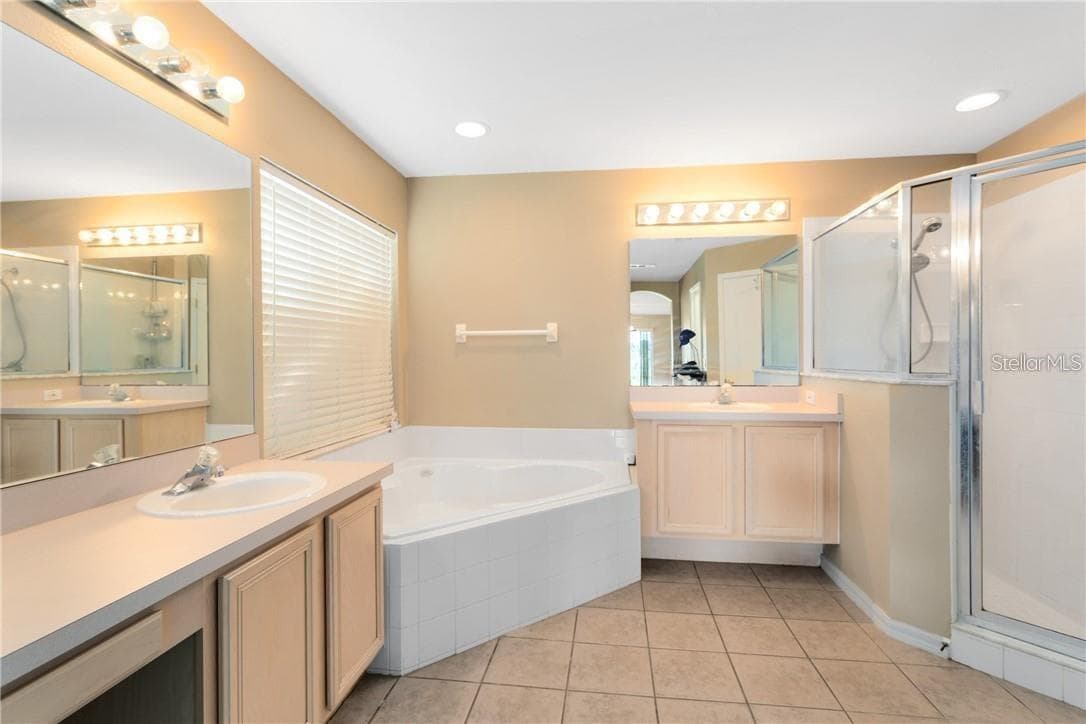 3701 SEMINOLE DRIVE — photo 7 of 11