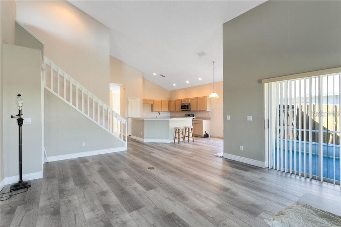 3701 SEMINOLE DRIVE — photo 5 of 11