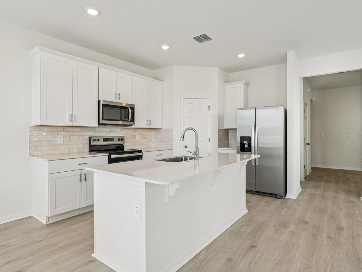 4689 CROSS PRAIRIE PARKWAY — photo 6 of 12