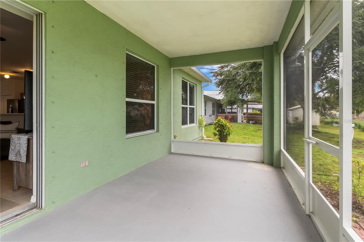 8316 106TH AVENUE — photo 36 of 44