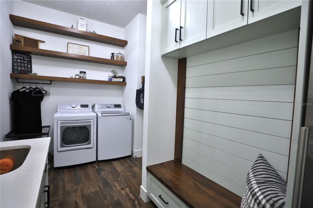 10140 CR 209 — photo 21 of 53