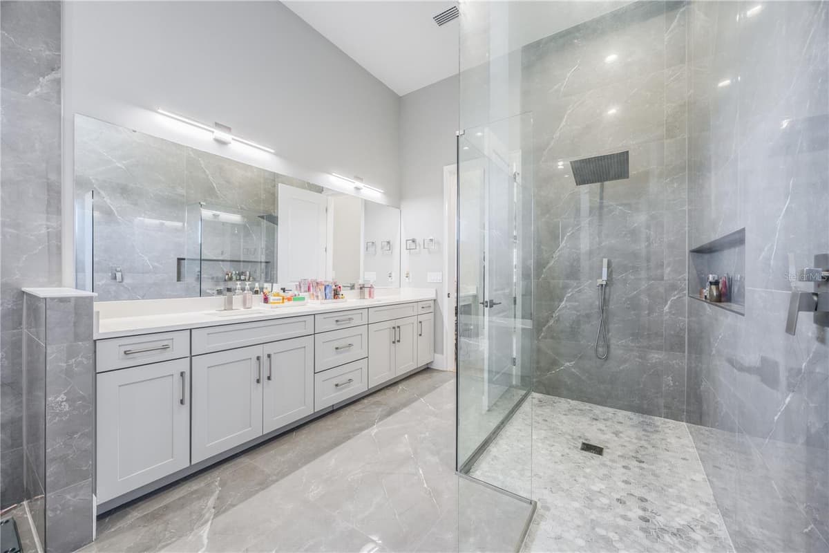 16077 BARKLY RIDGE COURT — photo 17 of 64