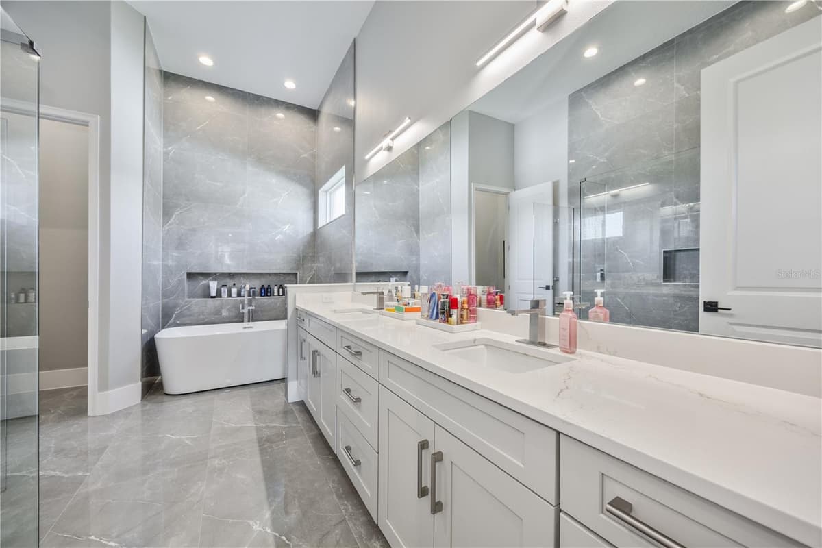 16077 BARKLY RIDGE COURT — photo 16 of 64