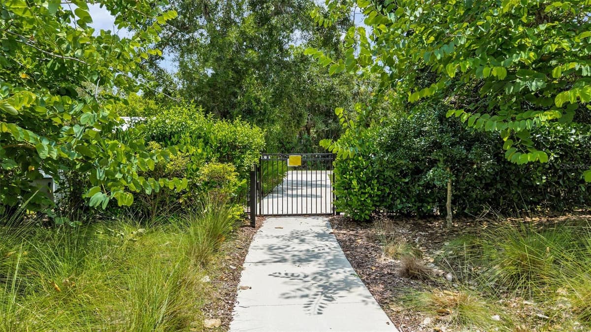 5880 SEMOLINO STREET — photo 43 of 63