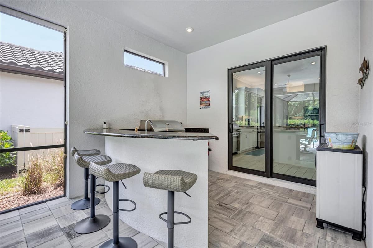 5880 SEMOLINO STREET — photo 19 of 63