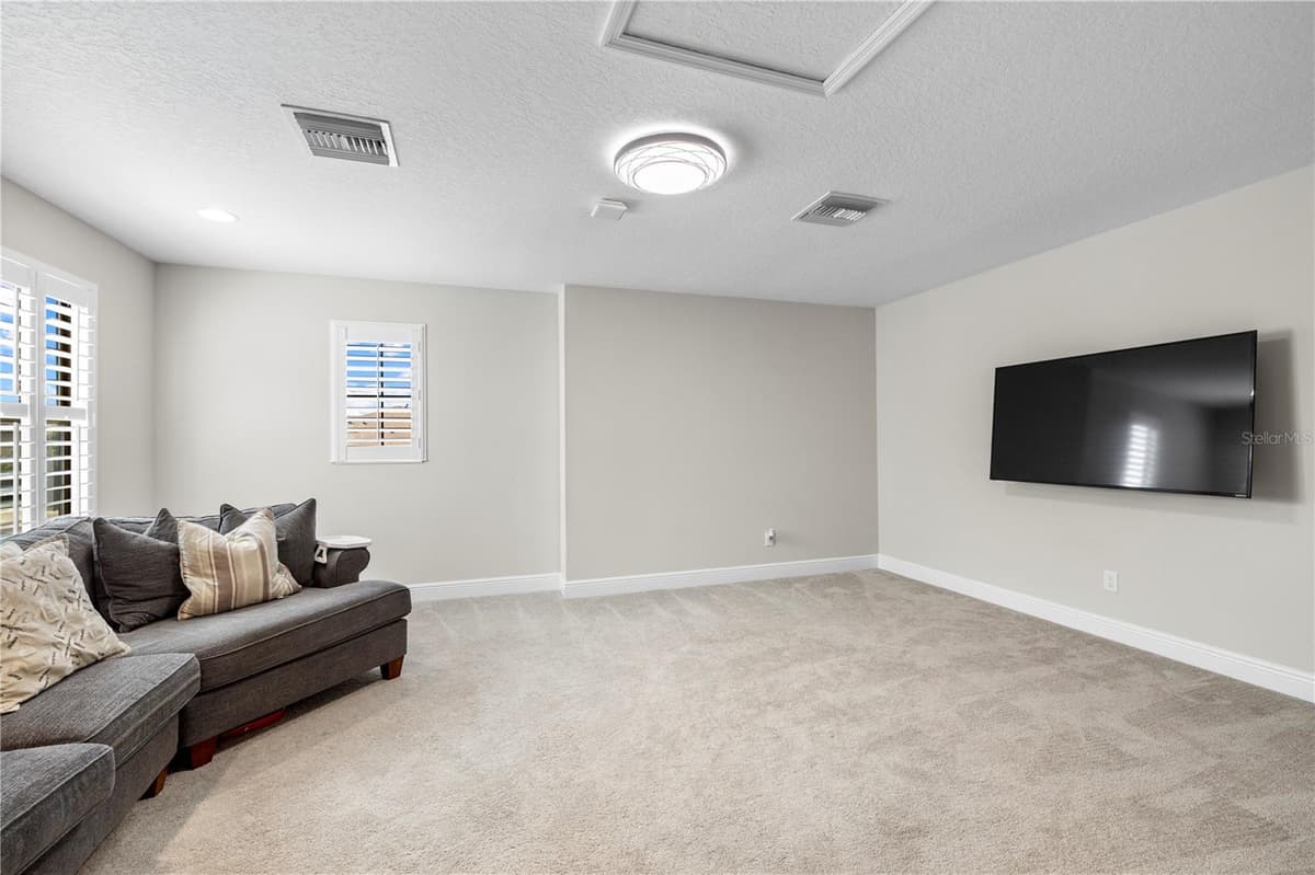4374 TUNER BEND — photo 53 of 82