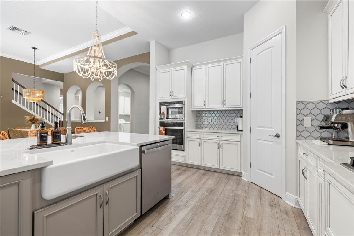 4374 TUNER BEND — photo 42 of 82