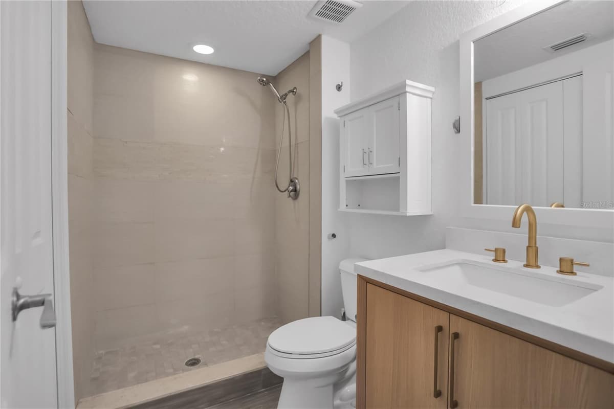 468 PAR STREET — photo 14 of 26