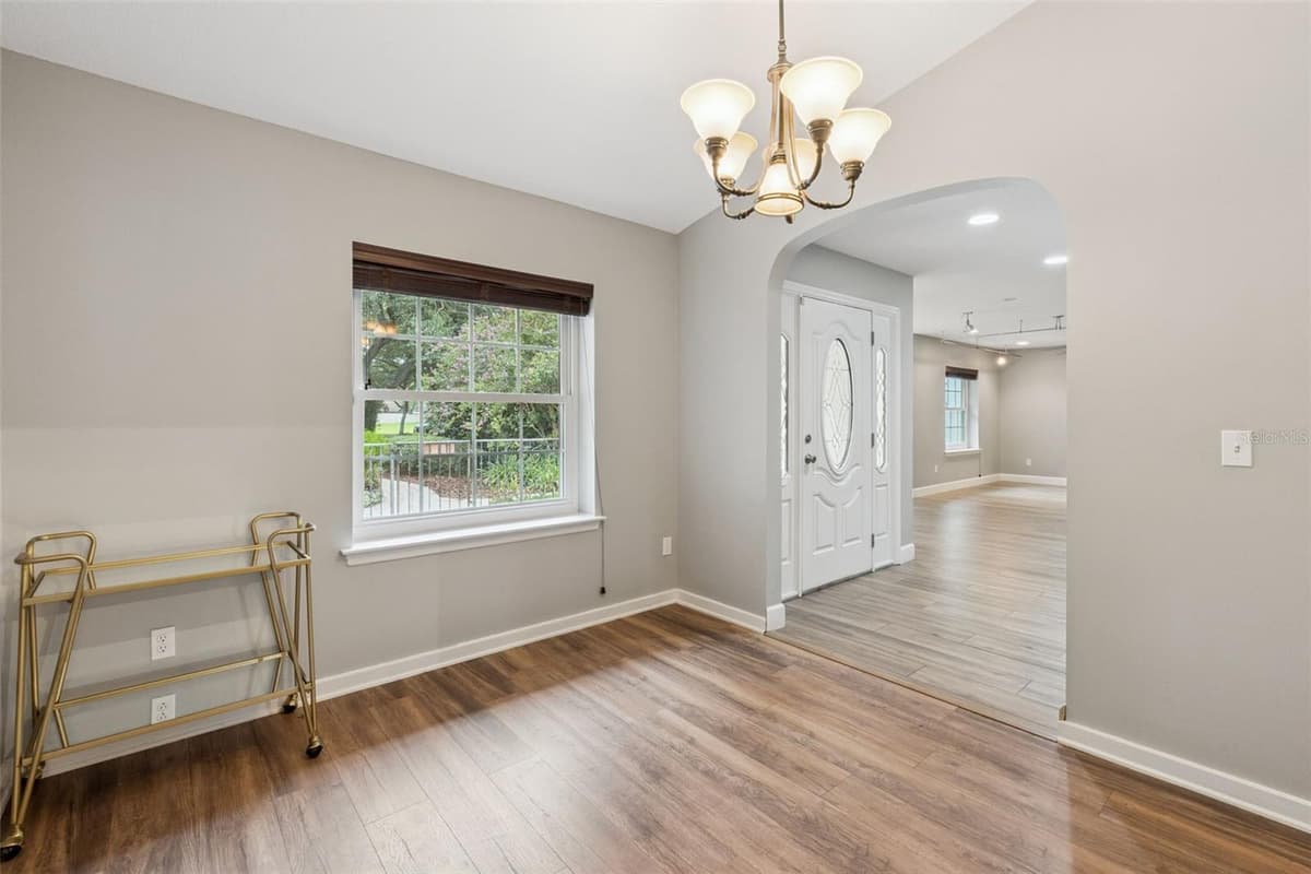4507 WINDERWOOD CIRCLE — photo 11 of 44