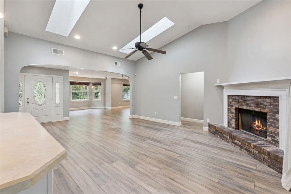 4507 WINDERWOOD CIRCLE — photo 6 of 44