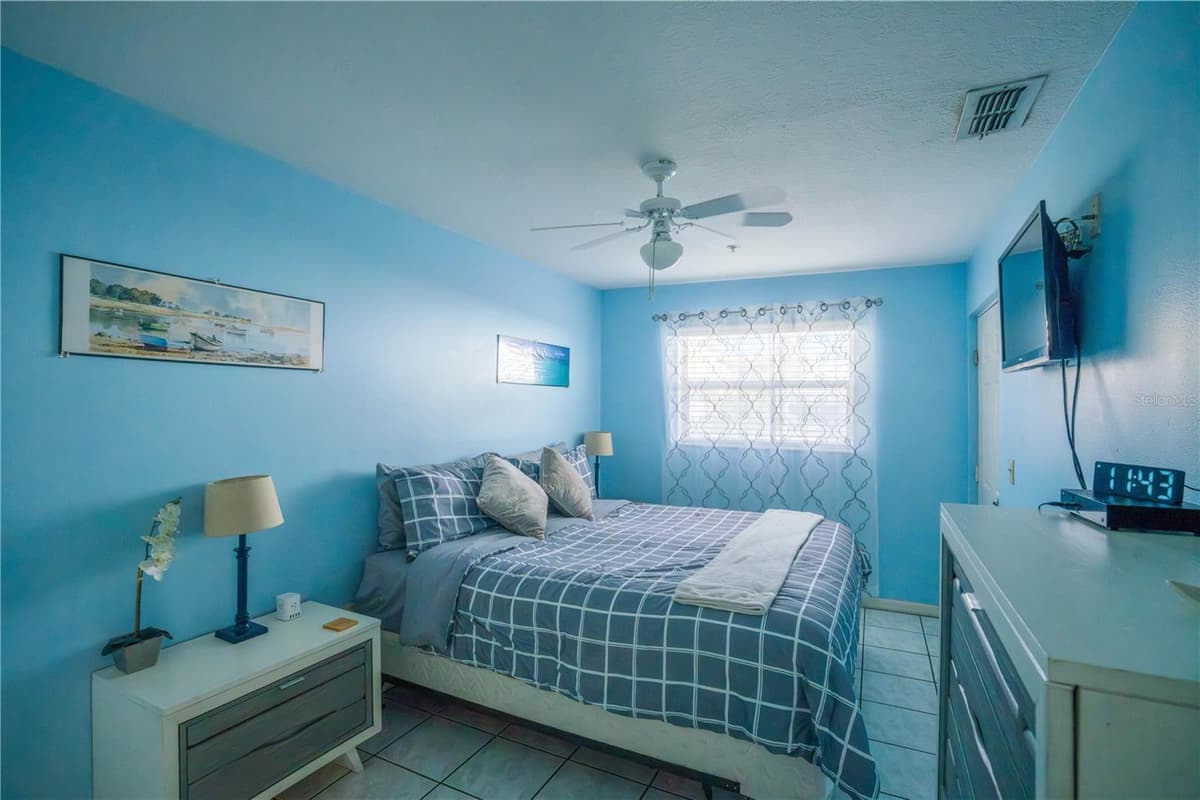 1802 GULF BOULEVARD — photo 5 of 12