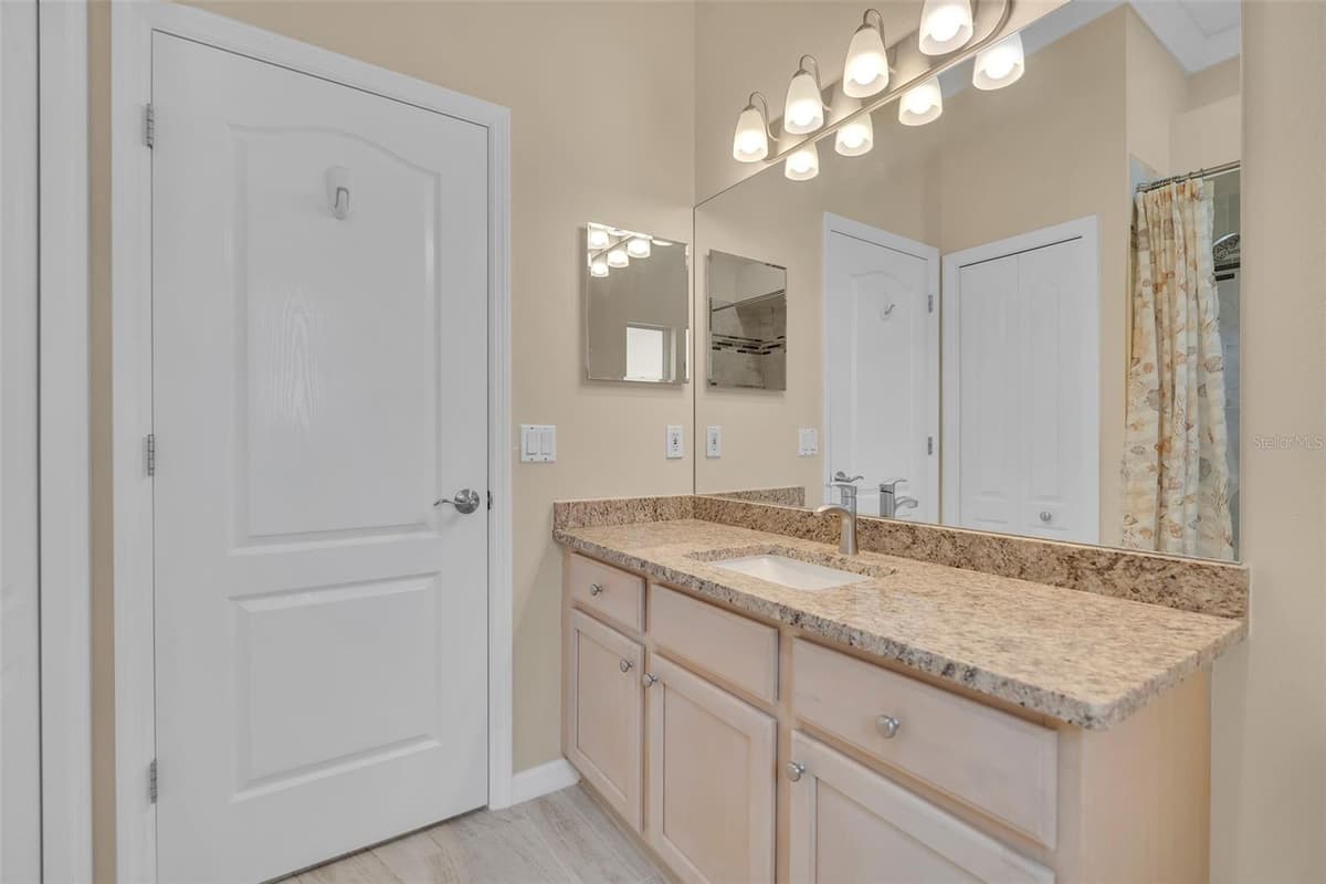 1036 OAK MEADOW LANE — photo 20 of 54