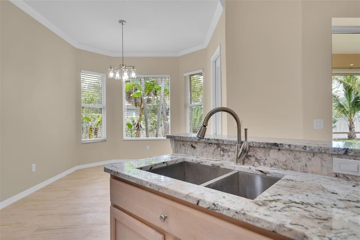 1036 OAK MEADOW LANE — photo 10 of 54