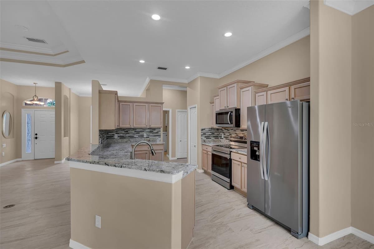 1036 OAK MEADOW LANE — photo 11 of 54