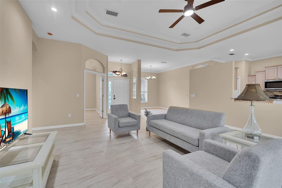 1036 OAK MEADOW LANE — photo 12 of 54
