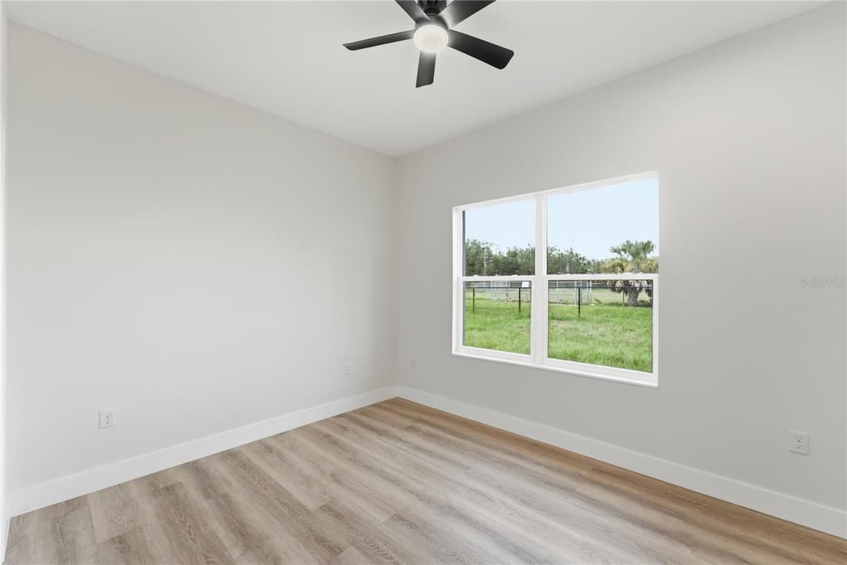 1324 MARSHALL DRIVE — photo 12 of 28