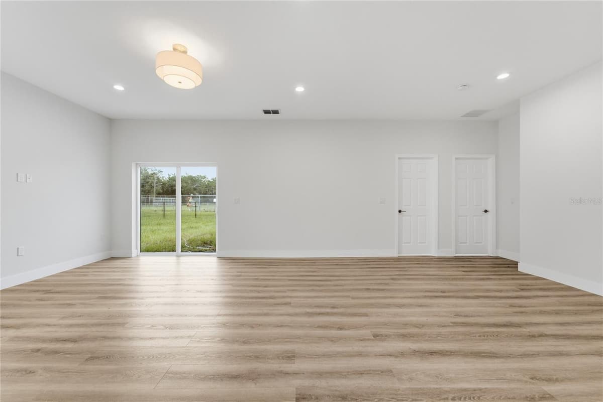 1324 MARSHALL DRIVE — photo 10 of 28
