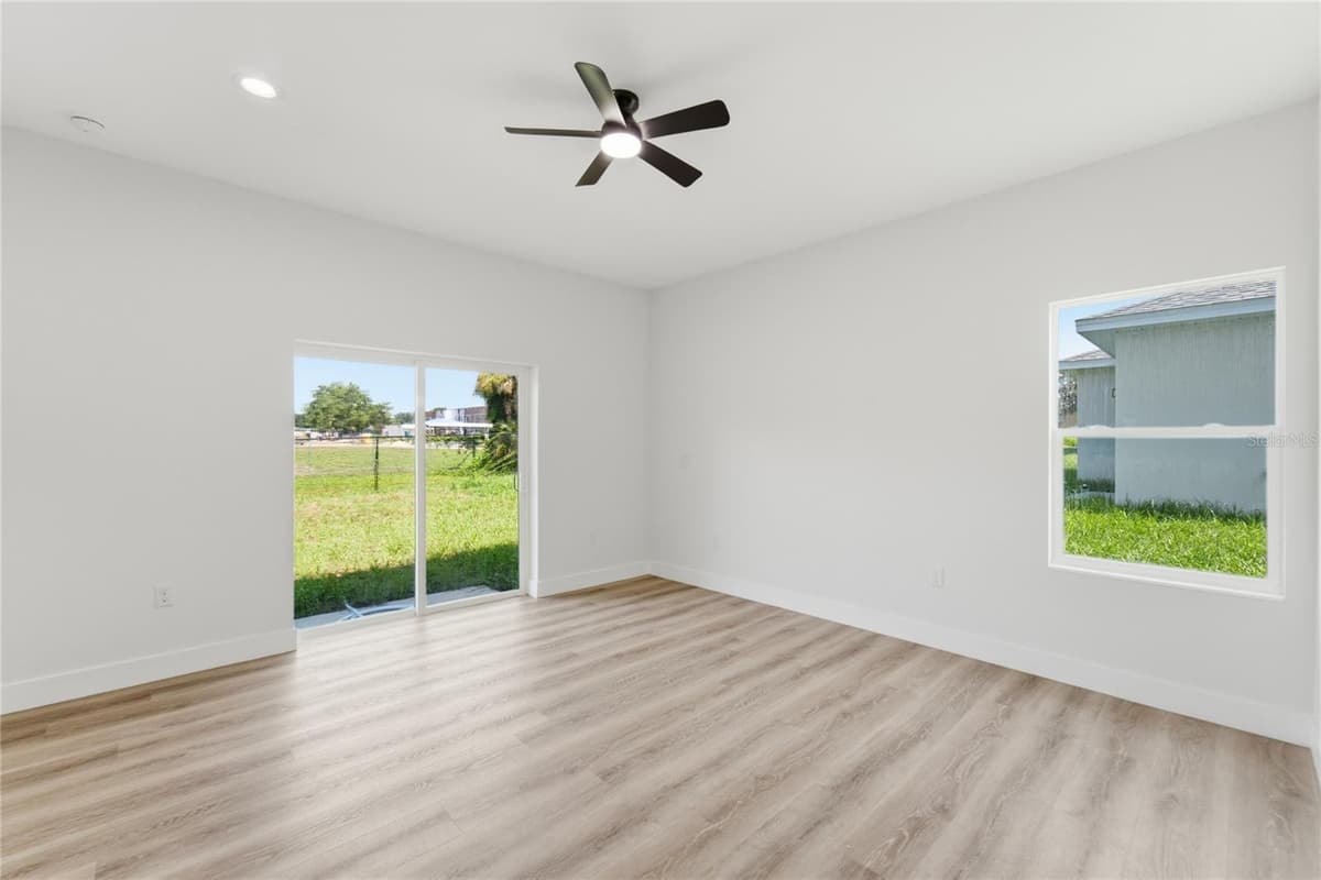 1324 MARSHALL DRIVE — photo 14 of 28
