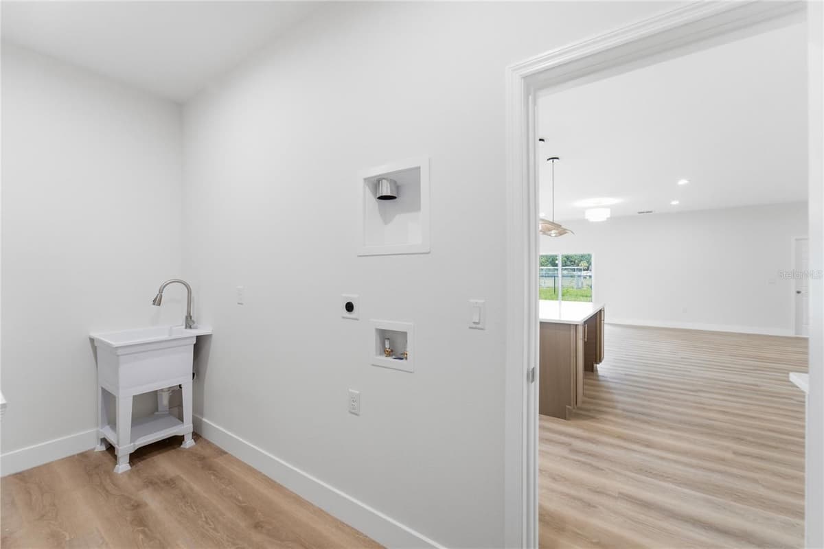 1324 MARSHALL DRIVE — photo 24 of 28