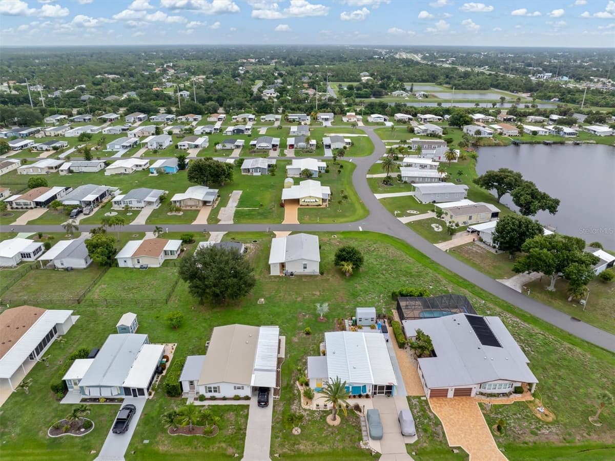 6287 GREENFINCH ROAD — photo 40 of 47