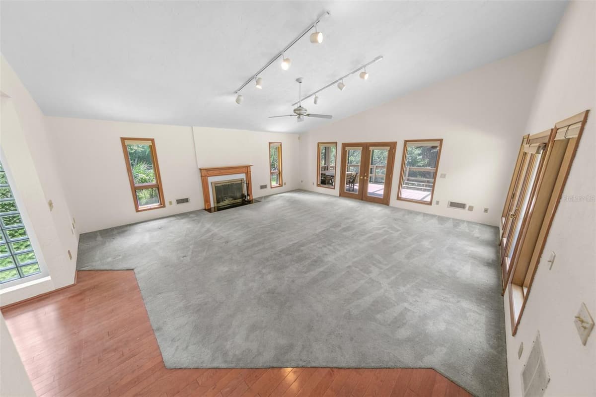 59 BEACH STREET — photo 5 of 61