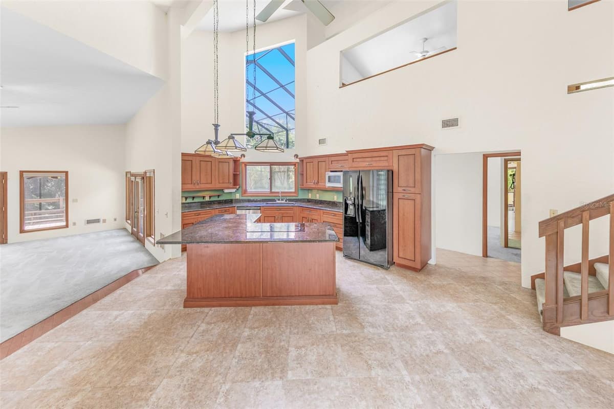 59 BEACH STREET — photo 10 of 61