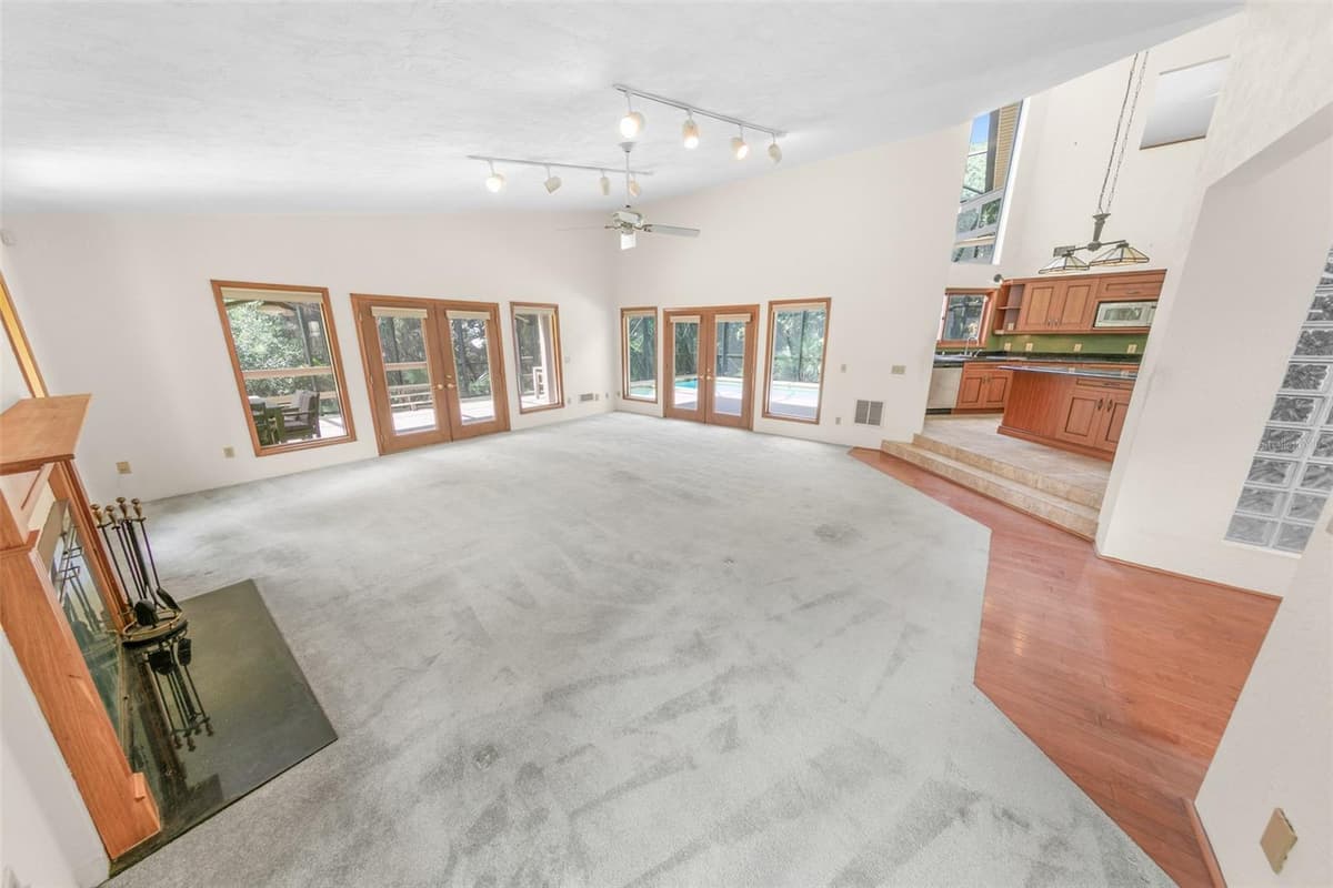 59 BEACH STREET — photo 7 of 61
