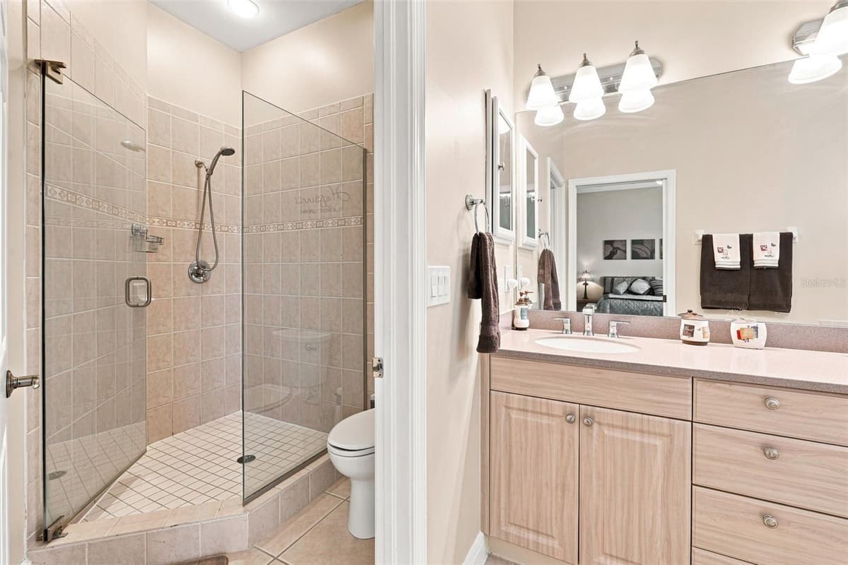 13921 BENTLY CIRCLE — photo 33 of 61