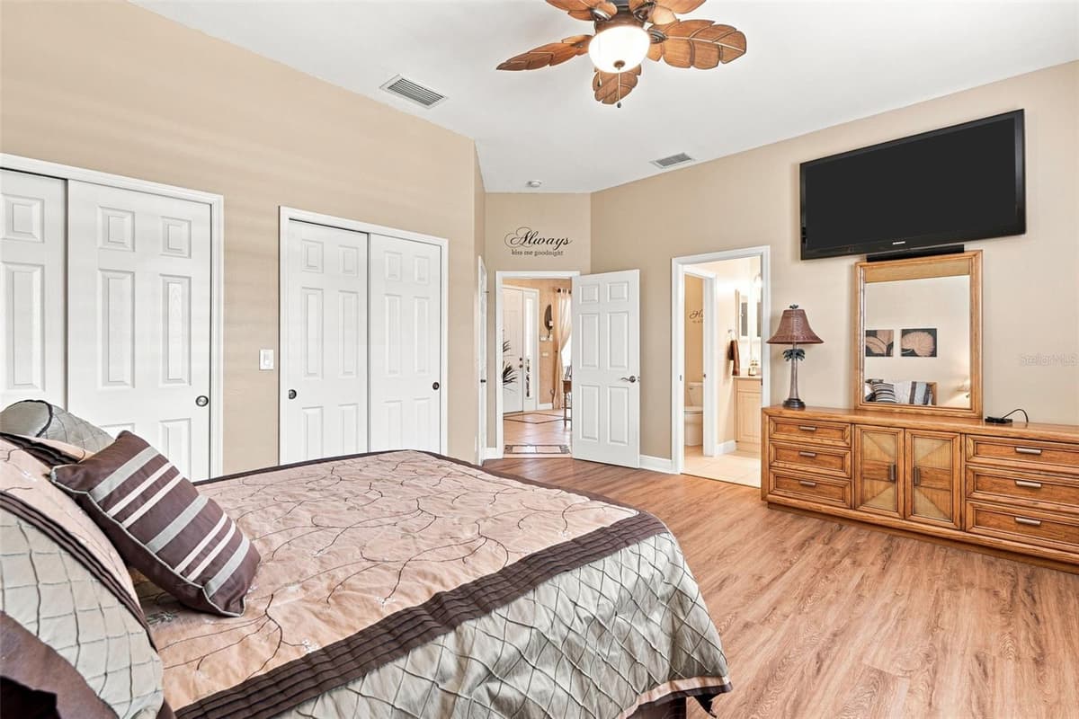 13921 BENTLY CIRCLE — photo 32 of 61