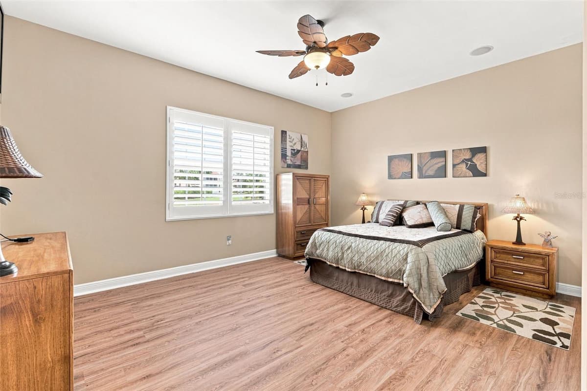 13921 BENTLY CIRCLE — photo 31 of 61