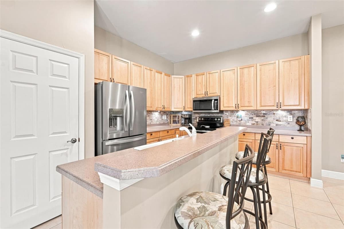 13921 BENTLY CIRCLE — photo 25 of 61