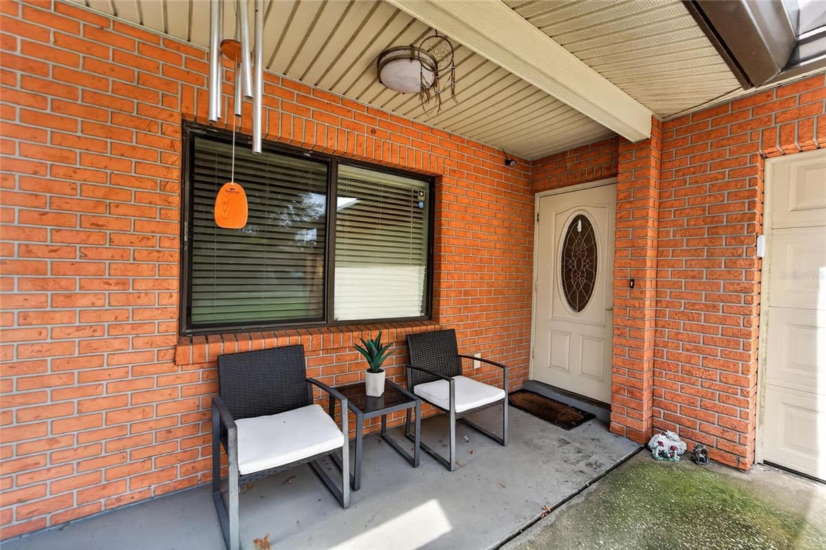 3721 COPPERTREE CIRCLE — photo 3 of 32