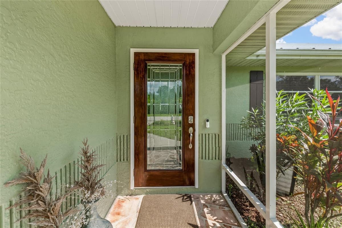 2776 JACOBS STREET — photo 6 of 55