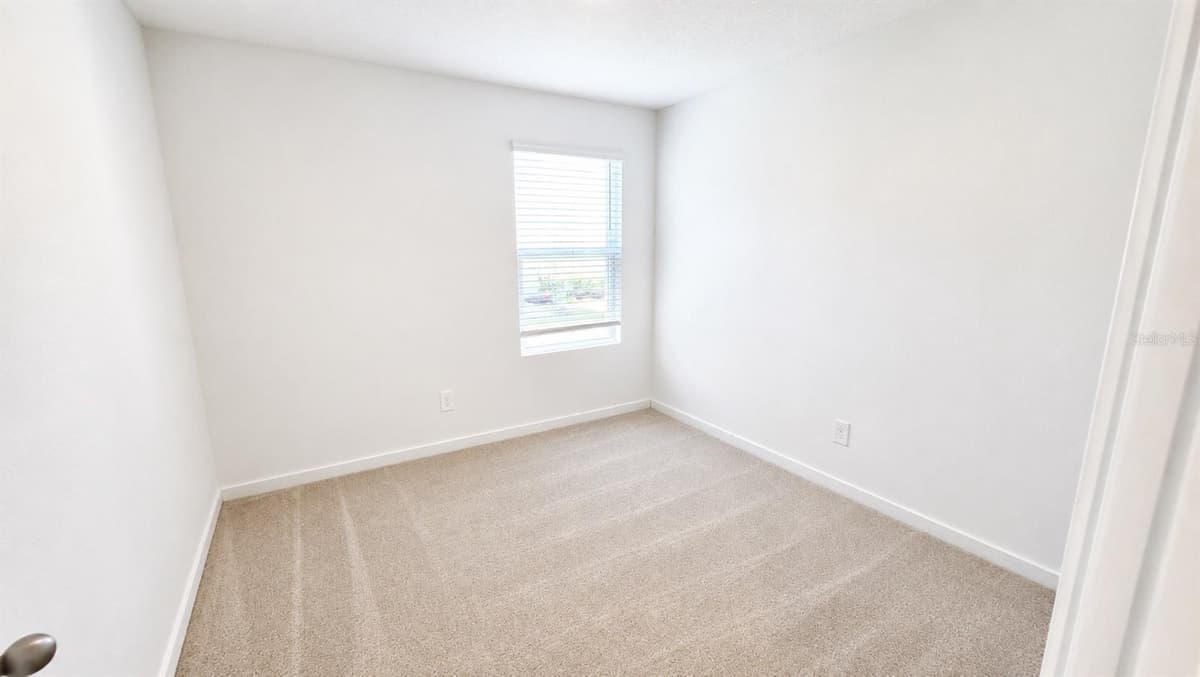 9 DILLY COURT — photo 19 of 25