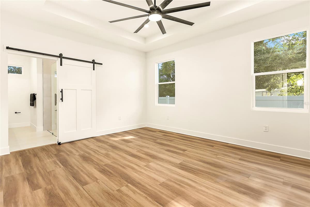 2922 GIDDENS AVENUE — photo 10 of 19
